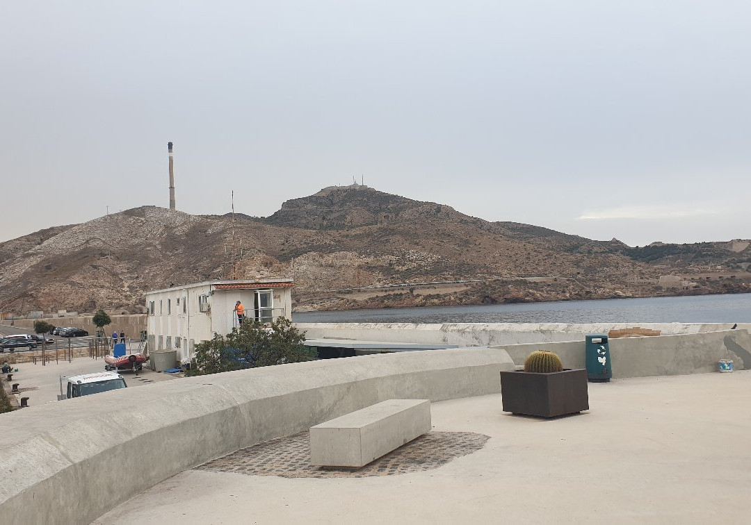 Faro de la Curra景点图片
