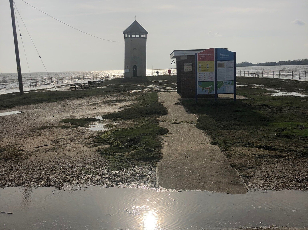 Brightlingsea Beach景点图片