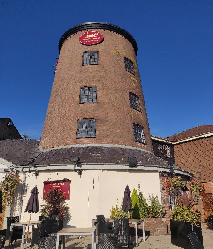 Windmill Farm Hotel主图