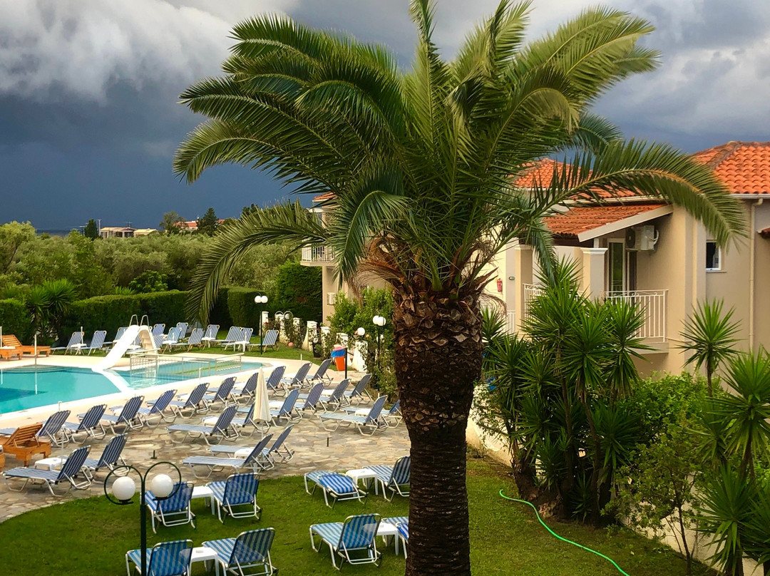 Roda Oasis Hotel & Apartments主图