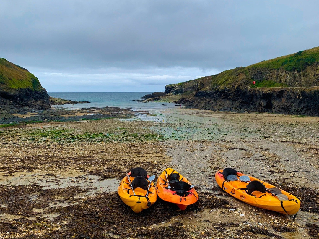 Cornish Rock Tors Ltd-Port Gaverne必去景点