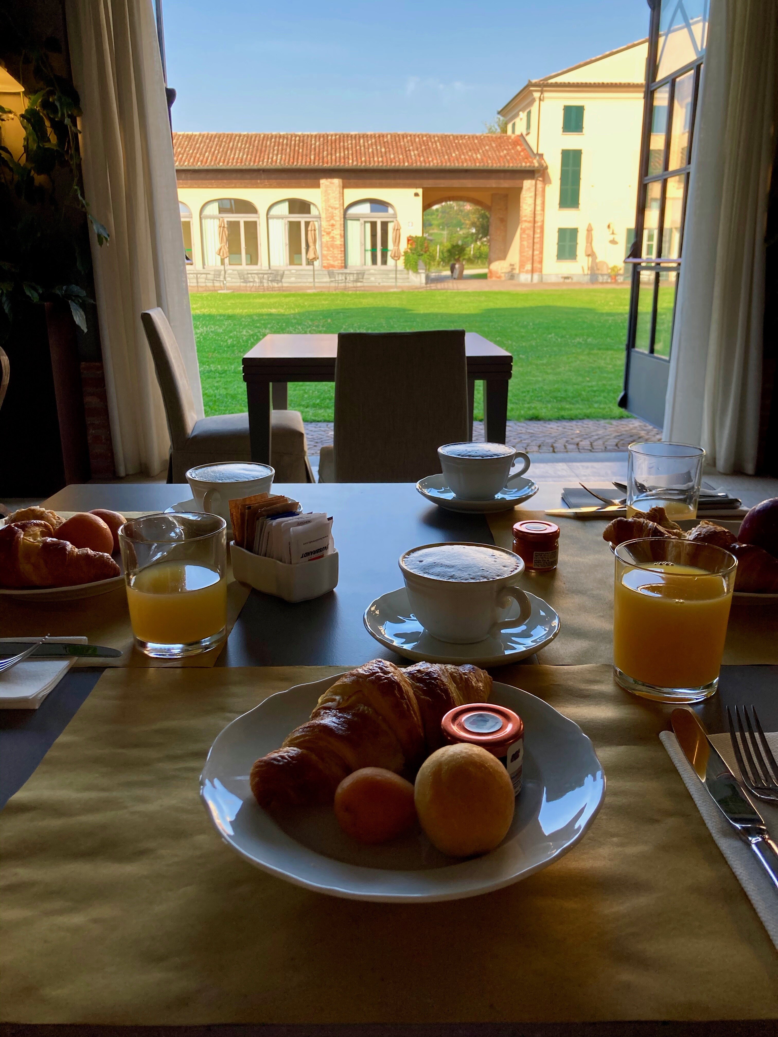 Spinerola Hotel in Cascina & Restaurant UvaSpina-餐饮