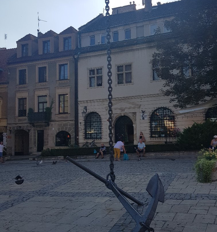 Zakotwiczone Niebo Sculpture景点图片