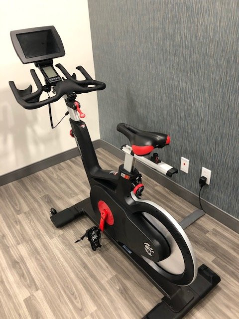 帕迪尤卡希尔顿恒庭旅馆&套房酒店主图