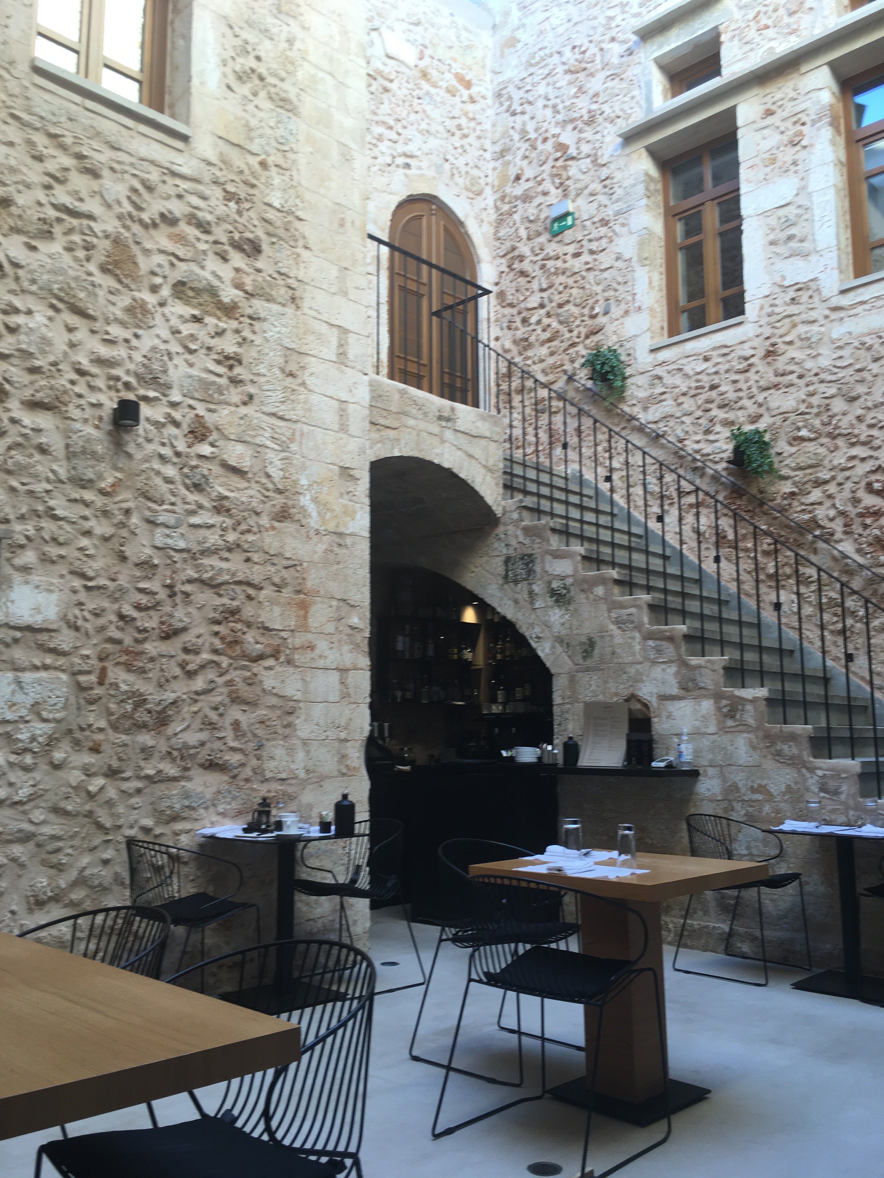 Monastery Estate Venetian Harbor-餐饮