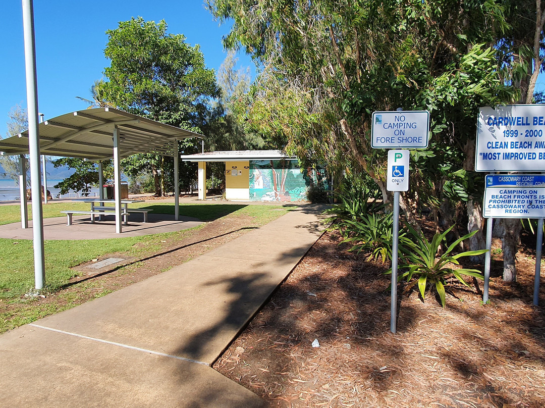 Cardwell Park Rest Area景点图片