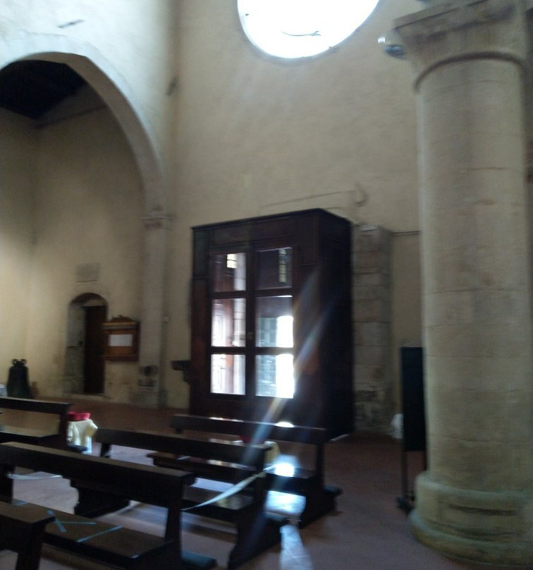 Chiesa di Santa Maria Della Tomba-苏尔莫纳必去景点