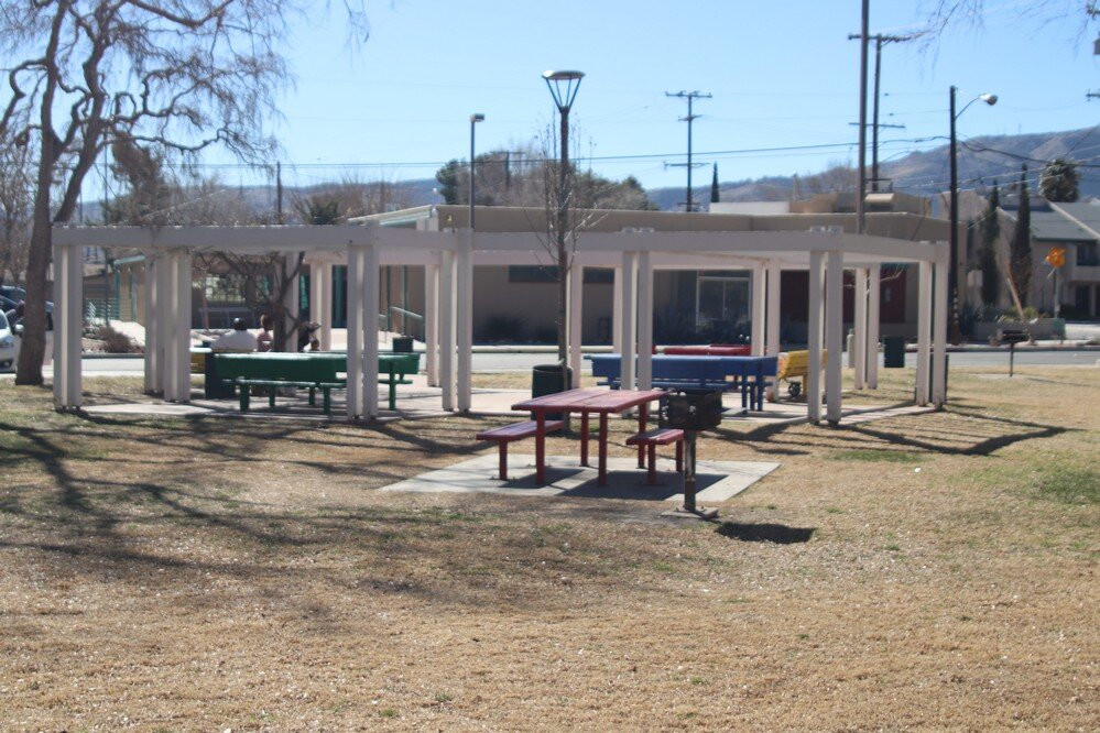Courson Park Pool景点图片