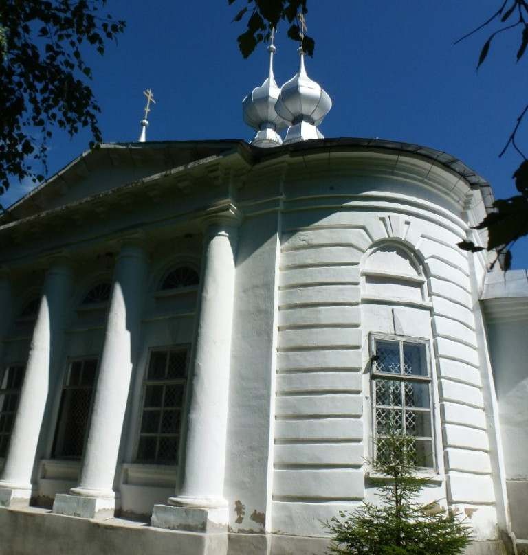 Church of Flora and Lavra-Yarlykovo必去景点