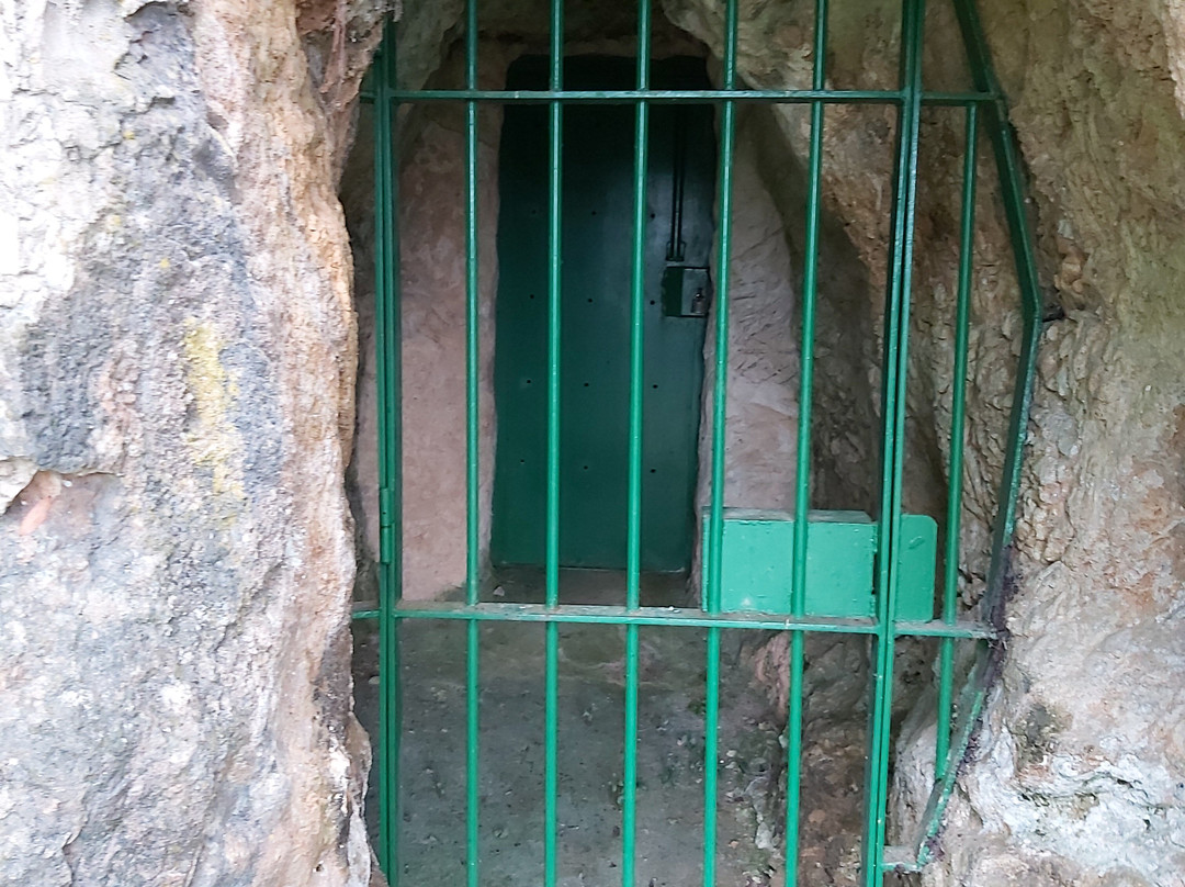 Cueva De Las Monedas-Puente Viesgo必去景点