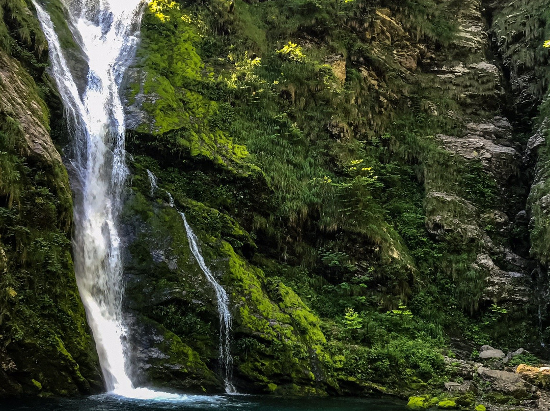 Cascata Plera景点图片