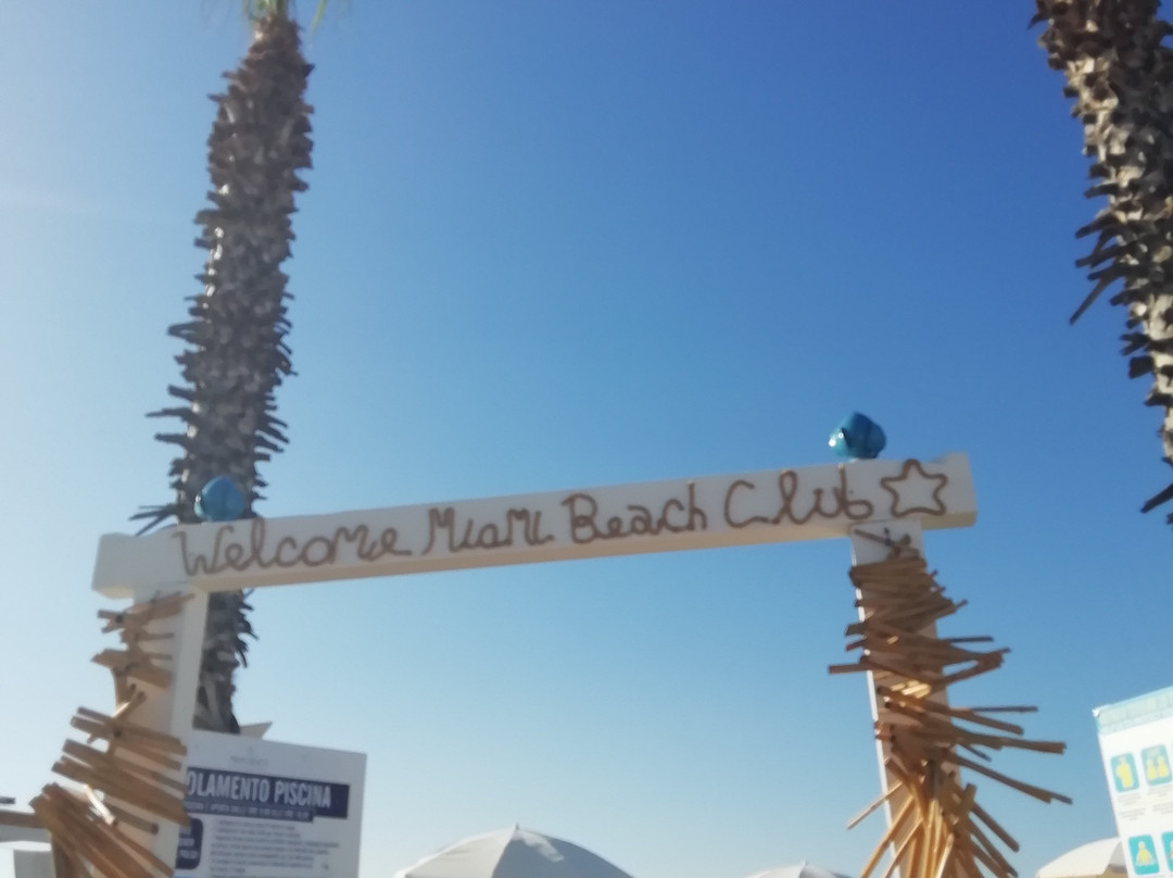 Miami Beach Club-波利尼亚诺阿马雷必去景点