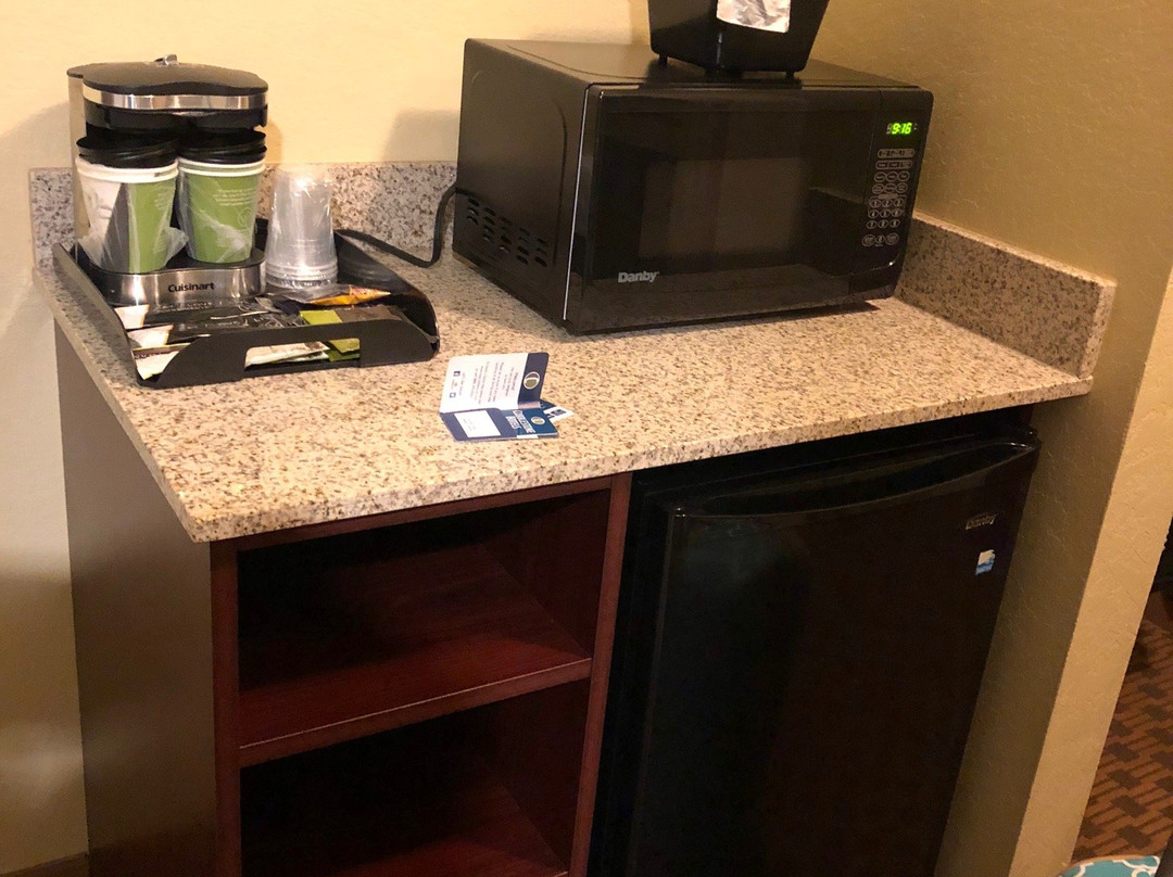 Cobblestone Inn and Suites - Corry主图