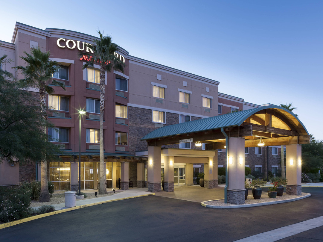 阿文戴尔/西凤凰城万豪万怡酒店主图