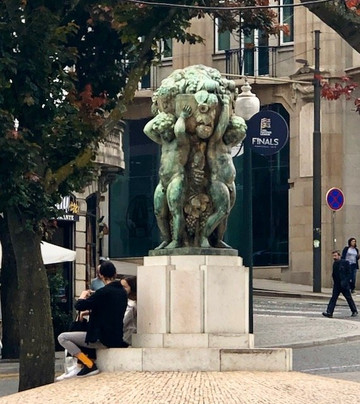 Abundância Os Meninos Sculpture-波尔图必去景点