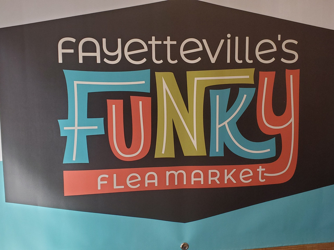 Fayetteville's Funky Flea Market景点图片