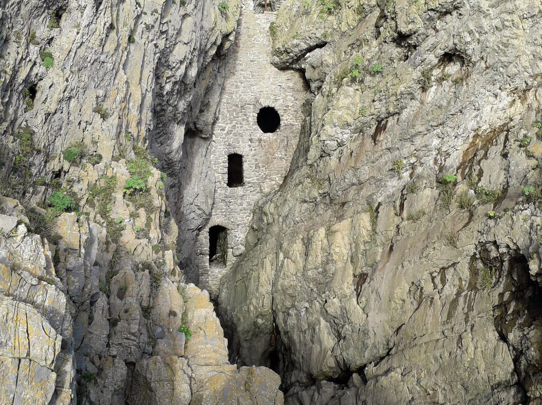 Culver Hole Cave景点图片