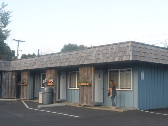 Lamplighter Inn主图