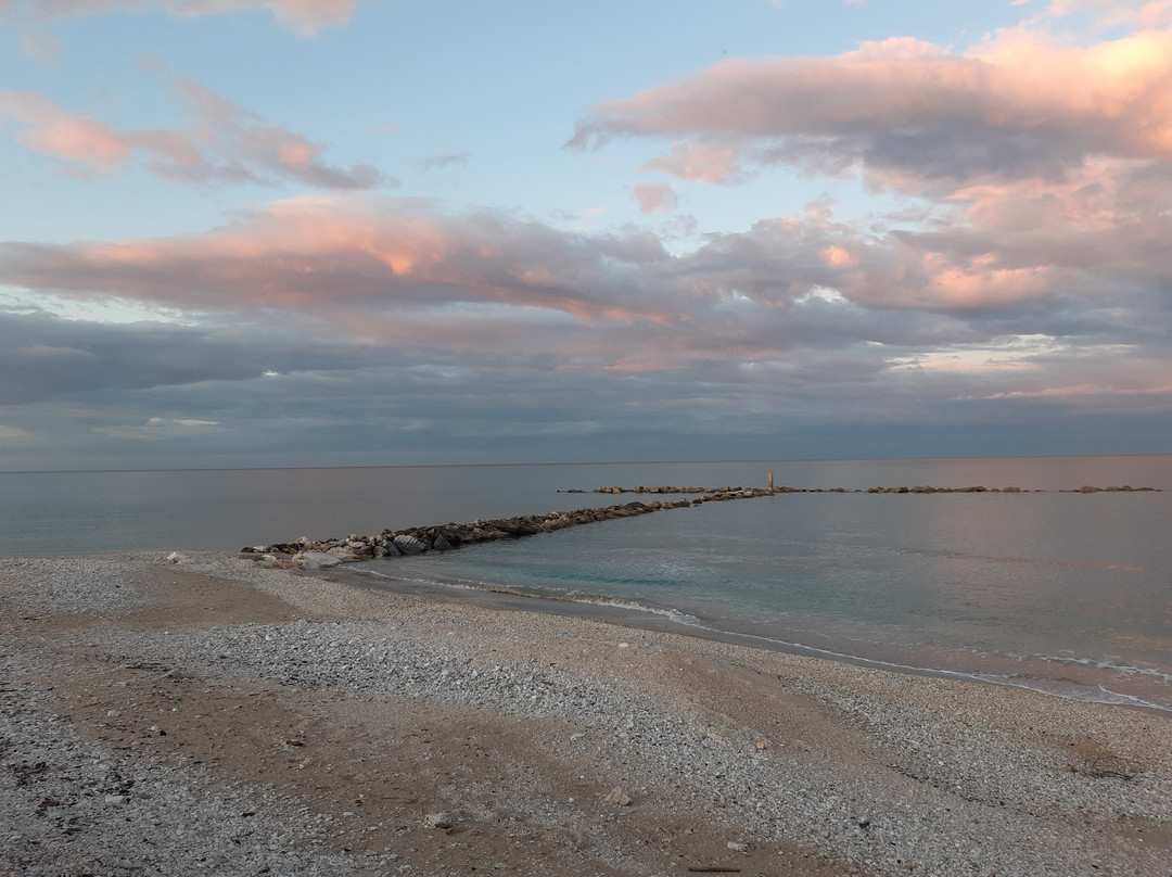 Spiaggia di Montemarciano景点图片