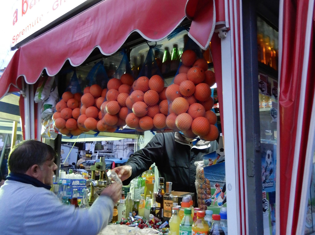 Mercato Borgo Sant'Antonio Abbate-那不勒斯必去景点