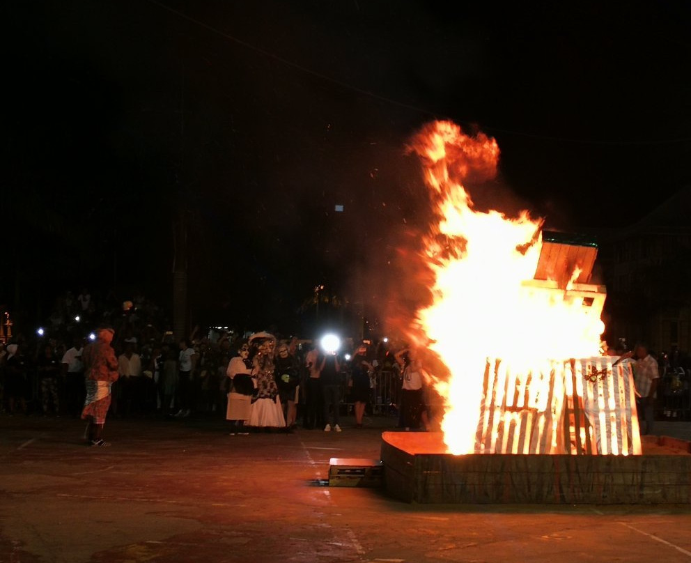 Place des Palmistes-卡宴必去景点
