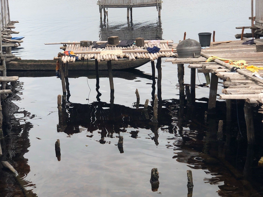 Nzulezo Stilt Village Tour景点图片