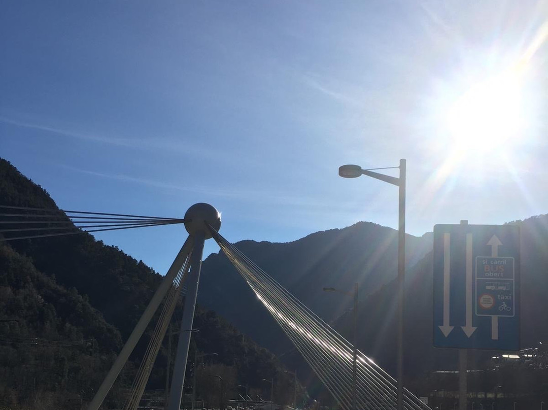 Puente de Madrid-安道尔城必去景点