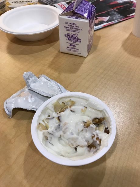 万枫旅馆及套房伯灵顿酒店-餐饮