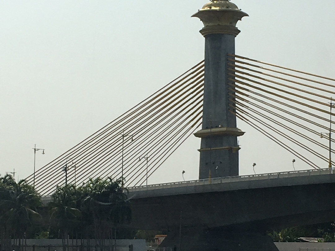 Maha Chesadabodindranusorn Bridge-暖武里必去景点