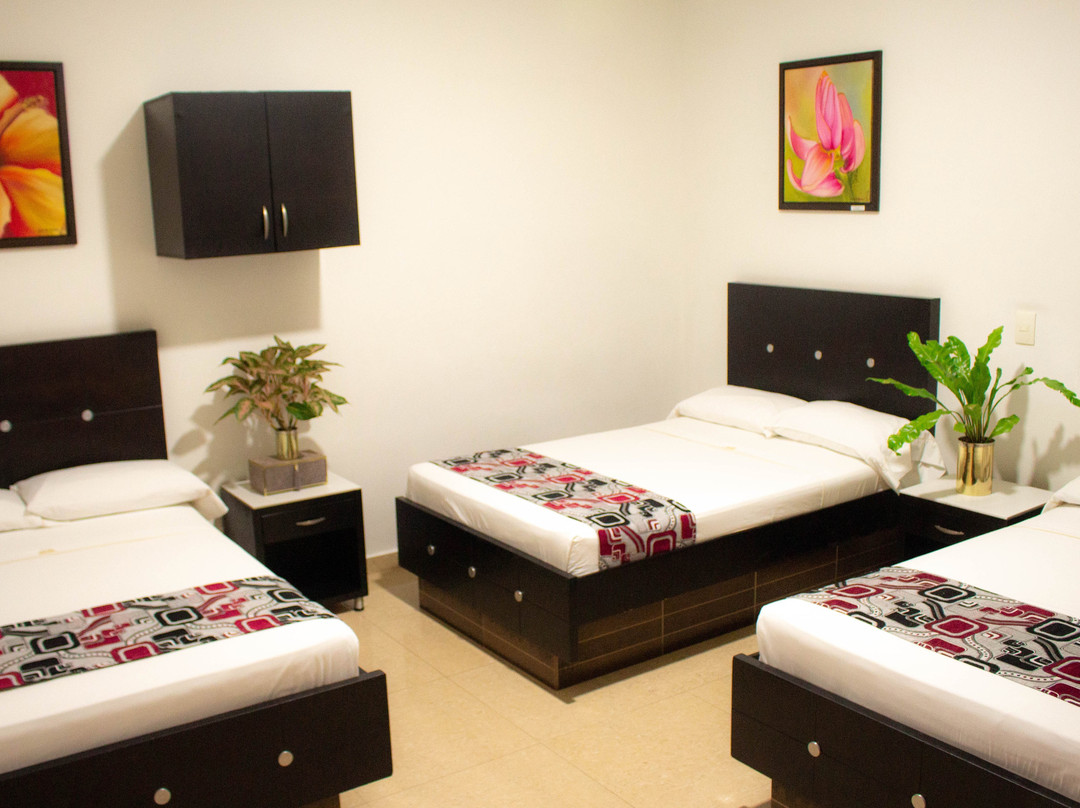 Hotel Central Plaza Medellin主图