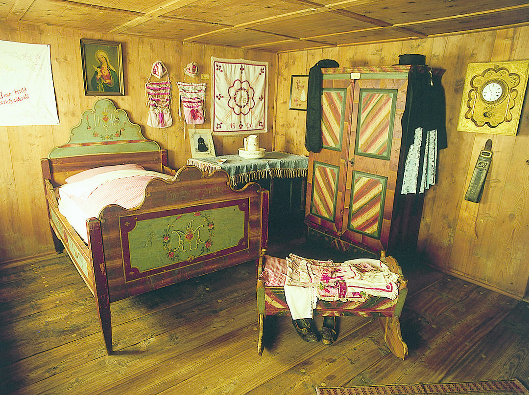 Pyramidenweg von Steinegg-Collepietra必去景点