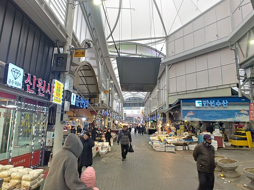 Guri Traditional Market-九里市必去景点