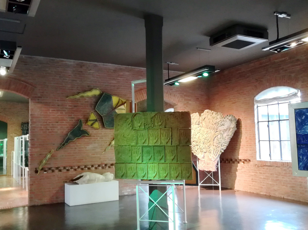 Museo G. Bucci Della Cooperativa Ceramica Di Imola-伊莫拉必去景点