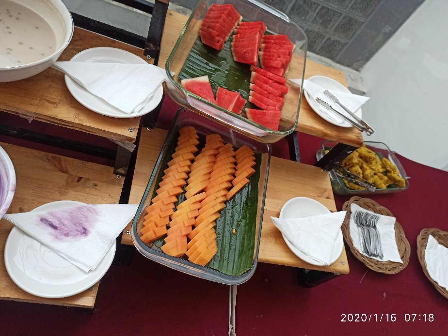 Hotel Mersi Bukittinggi主图