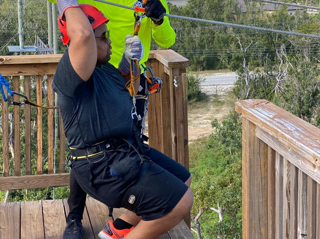 Pirate's Cove Zip Line and Water Park-弗里波特必去景点