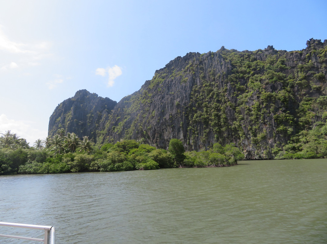 Falaises de Linderalique景点图片