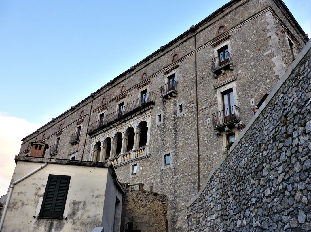 Palazzo Rinascimentale Martirano-Spinelli-Aieta必去景点