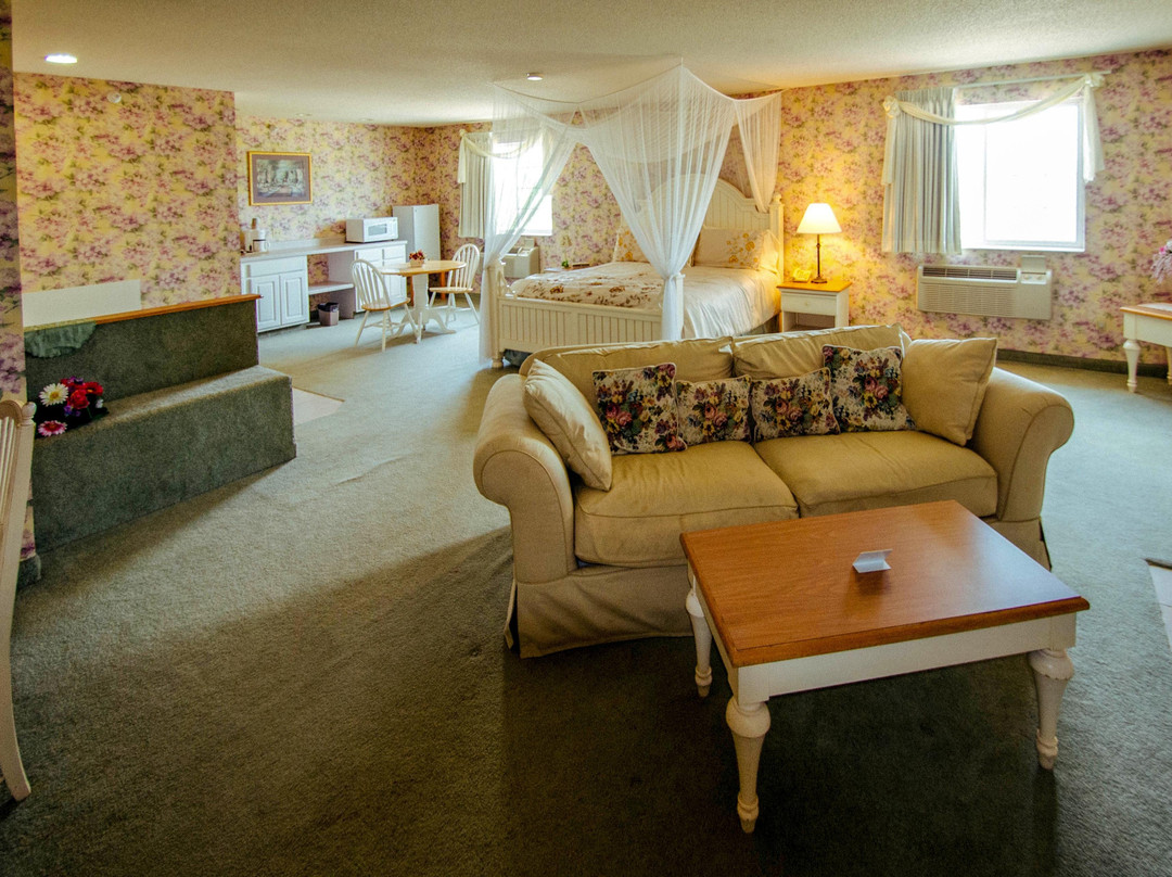 Urbana Inn and Suites主图