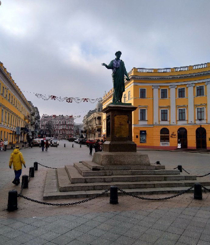 Statue of the Duc de Richelieu-敖德萨必去景点