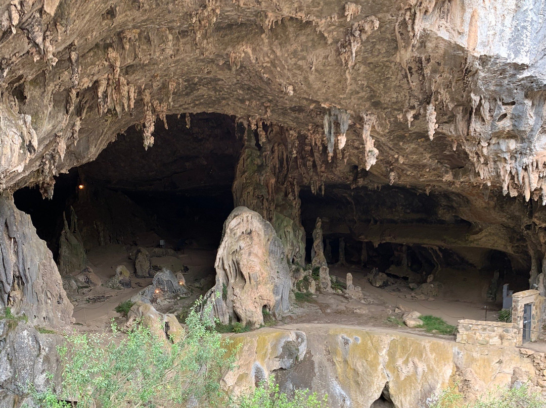 Abercrombie Caves景点图片
