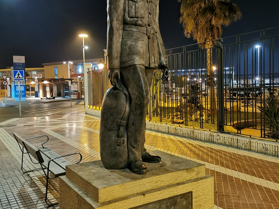Estatua del Soldado de Reemplazo-梅利利亚必去景点