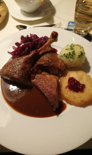 斯特恩 GmbH & Co. KG 公园酒店主图