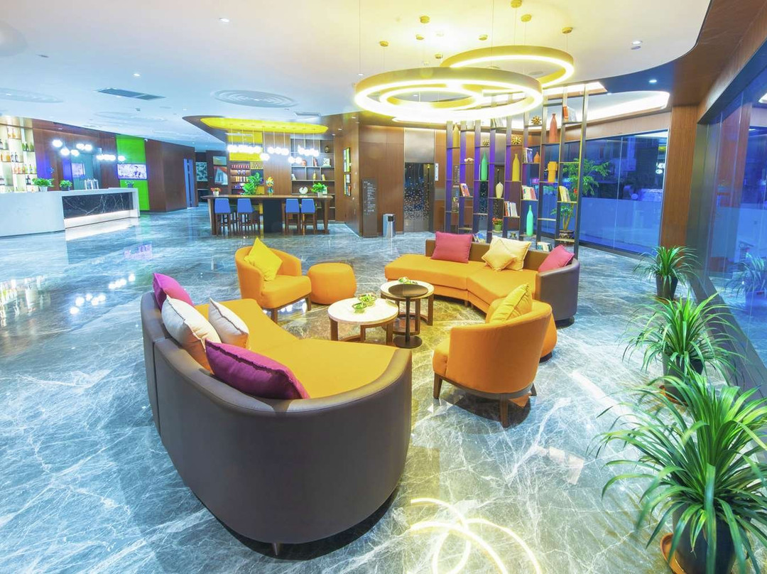 苏州金鸡湖希尔顿欢朋酒店主图