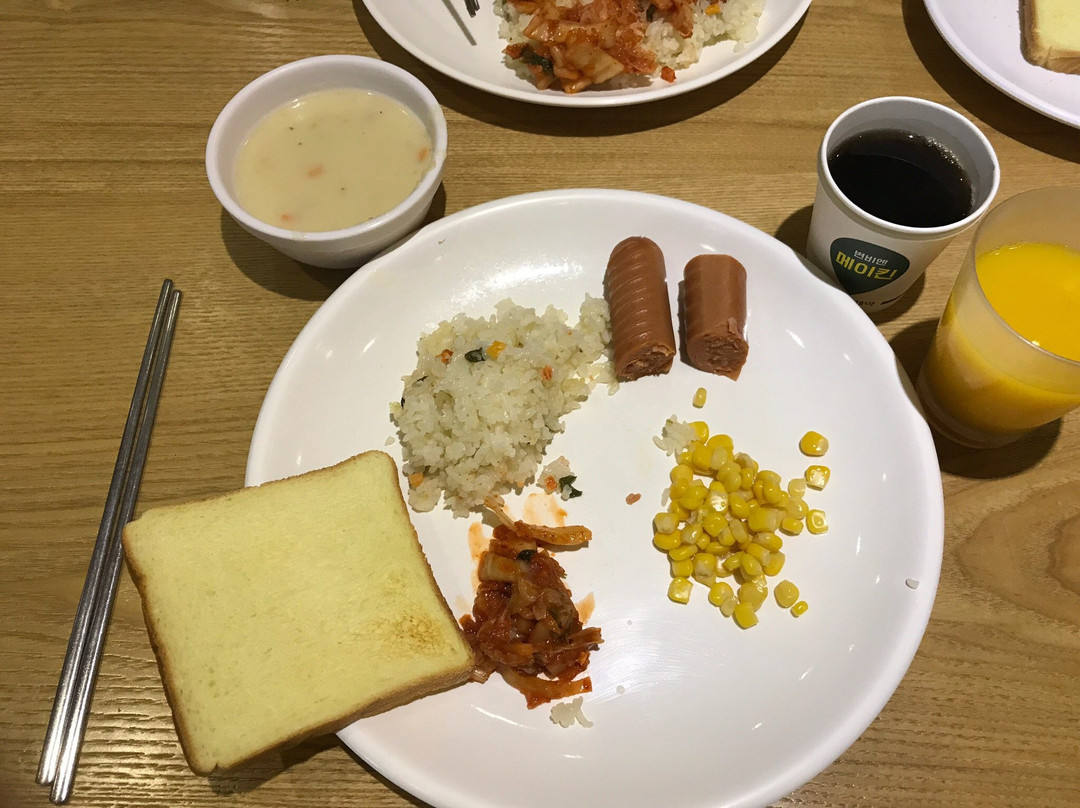 釜山站阿尔蒙德酒店主图
