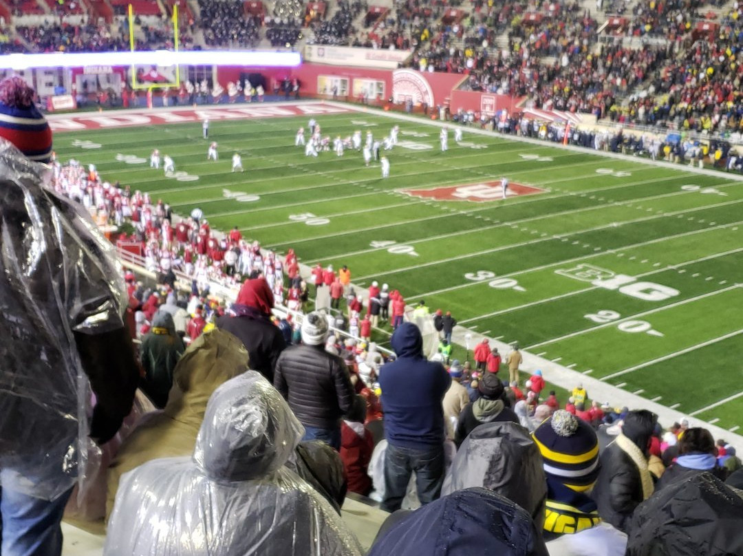 Indiana Memorial Stadium-布卢明顿必去景点