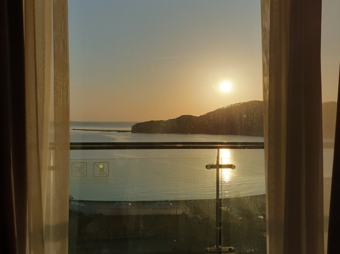 RAMADA Suites Geoje Hotel主图