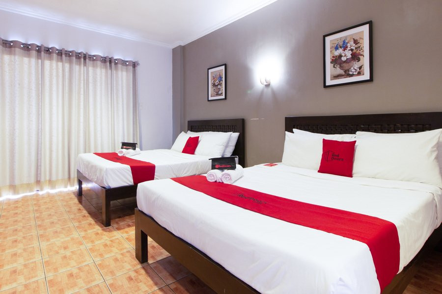 RedDoorz @ Km 50 Aguinaldo Highway Tagaytay