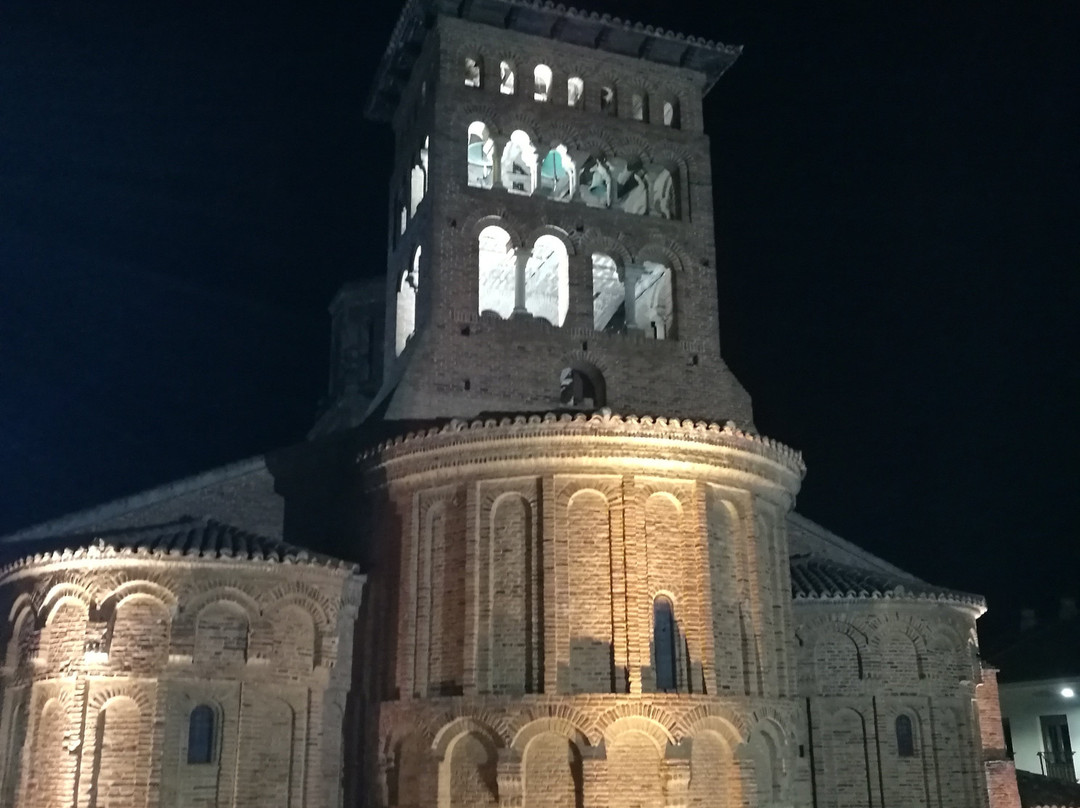 Iglesia de San Tirso景点图片