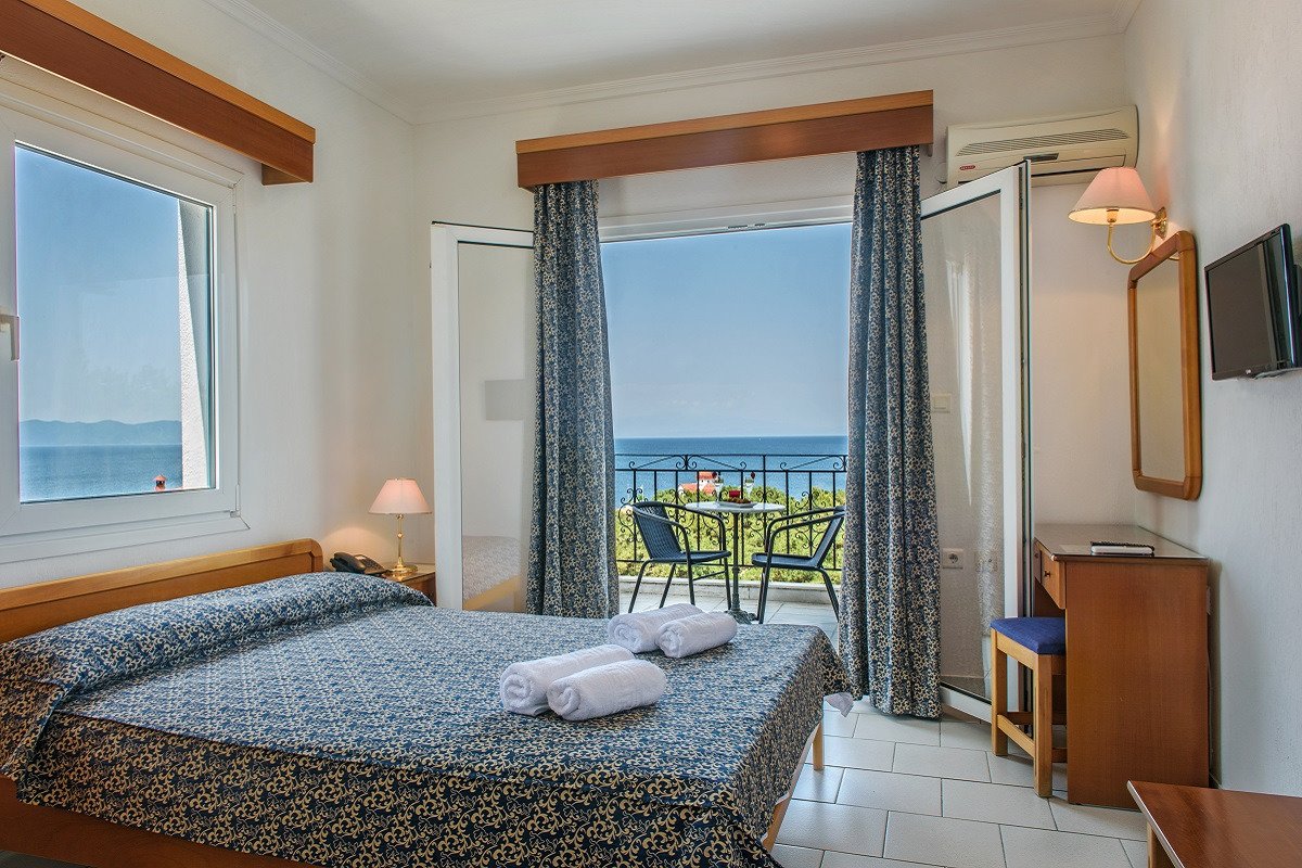 Lazaridis Hotel-官方