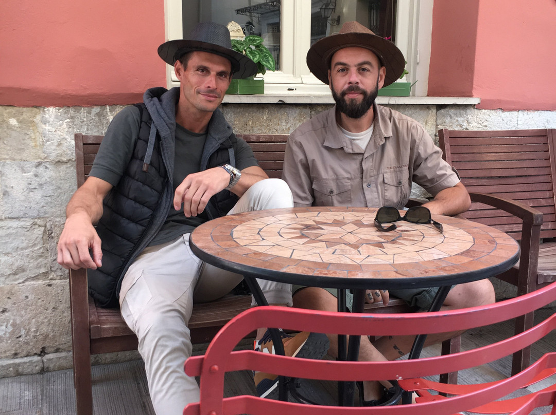 Feelwood Concept Store-纳夫普利翁必去景点